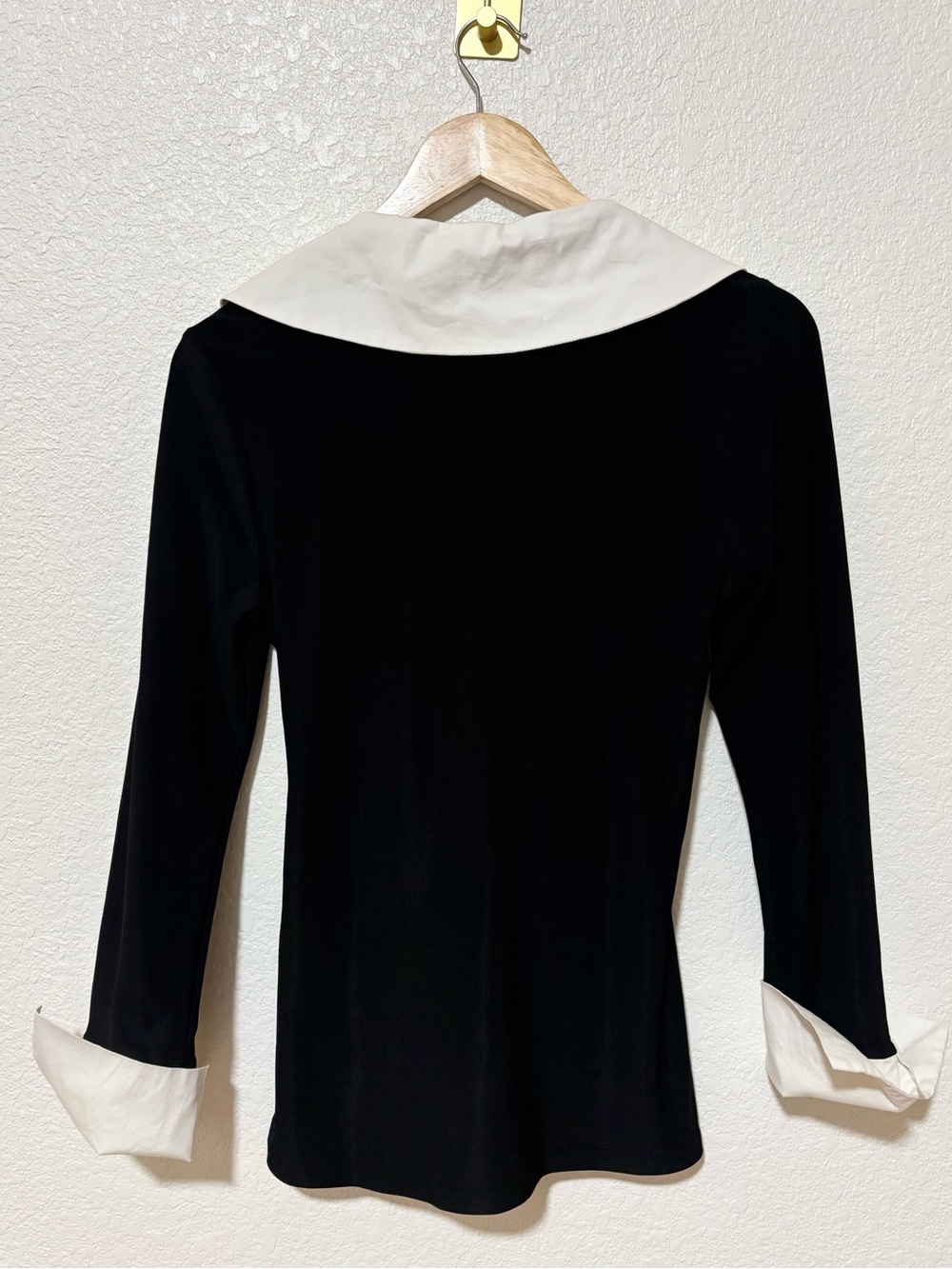 WHBM Black White Ruffle Wrap Top Womens L Y2K Preppy Vintage Inspired - Picture 3 of 6
